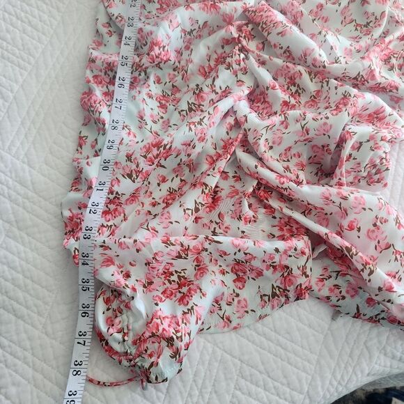 O vianca  rushed sides ties ends floral dress - Picture 14 of 16